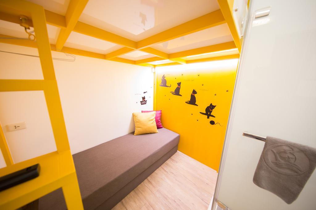 Sleepbox Hostel Taipei Exterior photo