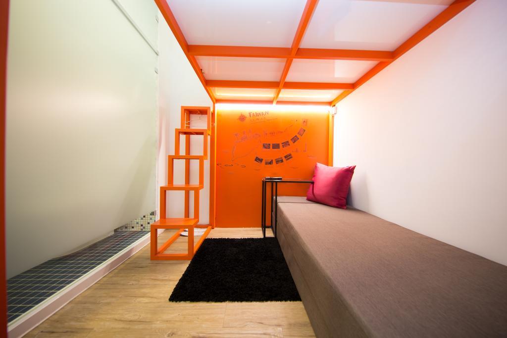 Sleepbox Hostel Taipei Exterior photo